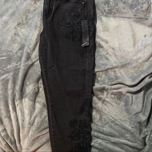 American Eagle Black Floral Embroidered Mom Jeans